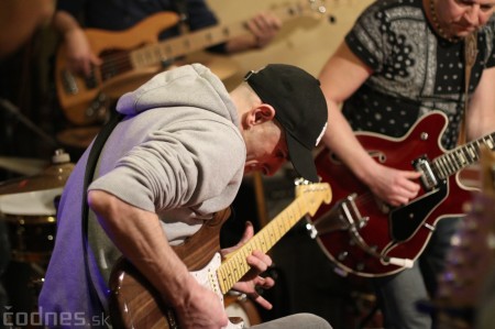 Foto: Gitarový večer - Jozef Engerer, René Lacko a hostia 1