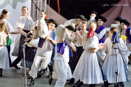 Foto: Hornonitrianske folklórne slávnosti 2016 25