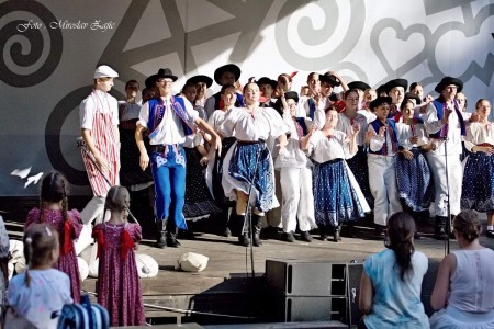 Foto: Hornonitrianske folklórne slávnosti 2016 30