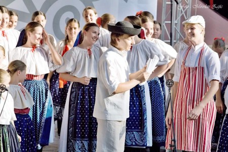 Foto: Hornonitrianske folklórne slávnosti 2016 44