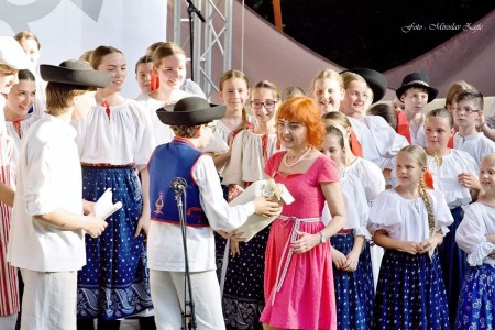 Foto: Hornonitrianske folklórne slávnosti 2016 47