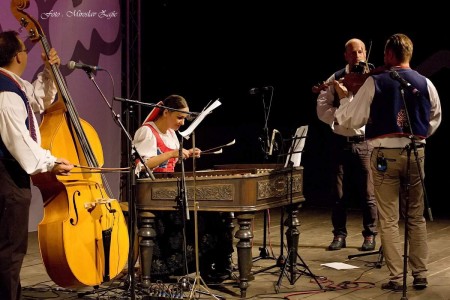 Foto: Hornonitrianske folklórne slávnosti 2016 98