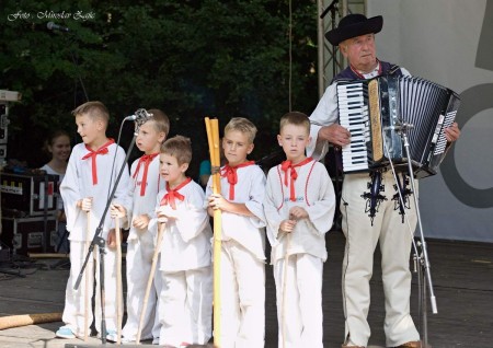 Foto: Hornonitrianske folklórne slávnosti 2016 101