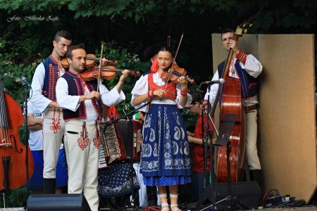 Foto: Hornonitrianske folklórne slávnosti 2016 110