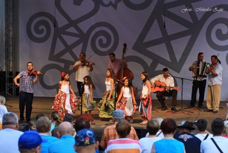 Foto: Hornonitrianske folklórne slávnosti 2016 161