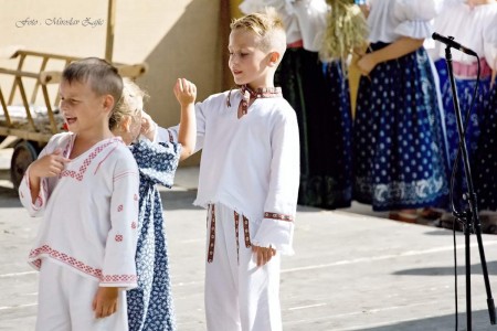 Foto: Hornonitrianske folklórne slávnosti 2016 276