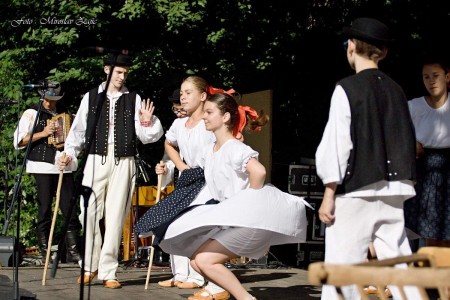 Foto: Hornonitrianske folklórne slávnosti 2016 308