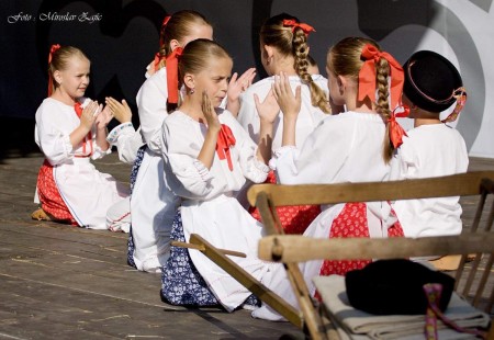 Foto: Hornonitrianske folklórne slávnosti 2016 309