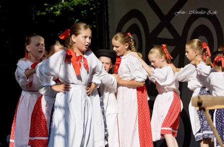 Foto: Hornonitrianske folklórne slávnosti 2016 311