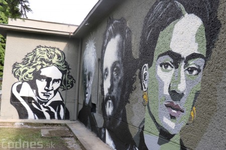 Foto: Street ARTcity odhalenie portrétov umelcov na stene kina Baník a DIVADLO NA VYSOKEJ NOHE 14