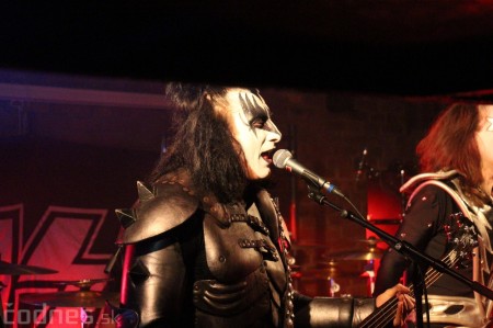 Foto a video: Kiss Forever Band - Piano club Prievidza 16