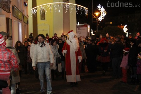 Foto a video: Mikuláš a rozsvietenie vianočného stromčeka 7