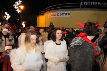 Foto a video: Mikuláš a rozsvietenie vianočného stromčeka 10