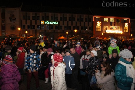 Foto a video: Mikuláš a rozsvietenie vianočného stromčeka 16