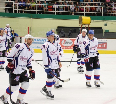 Foto a video: Exibičný hokejový zápas MšHK Bulldogs Prievidza a hviezdy NHL a Slovenska 70