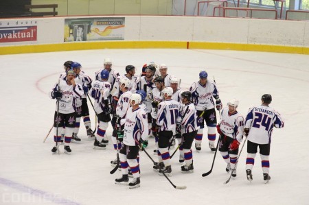 Foto a video: Exibičný hokejový zápas MšHK Bulldogs Prievidza a hviezdy NHL a Slovenska 100