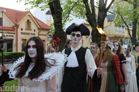 Fotogaléria: Strašidelný sprievod - Medzinárodný festival duchov a strašidiel 2013 30