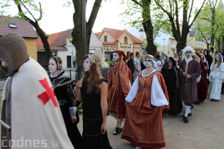 Fotogaléria: Strašidelný sprievod - Medzinárodný festival duchov a strašidiel 2013 34