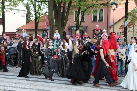 Fotogaléria: Strašidelný sprievod - Medzinárodný festival duchov a strašidiel 2013 40