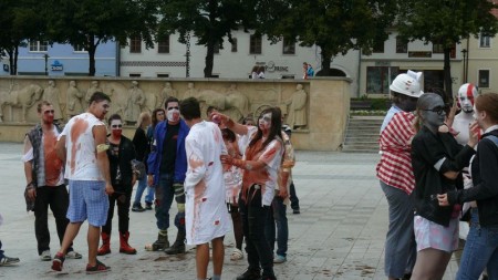 Zombie Walk Prievidza - 4. ročník - 21.7.2012 - foto a video 18