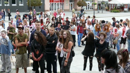 Zombie Walk Prievidza - 4. ročník - 21.7.2012 - foto a video 33