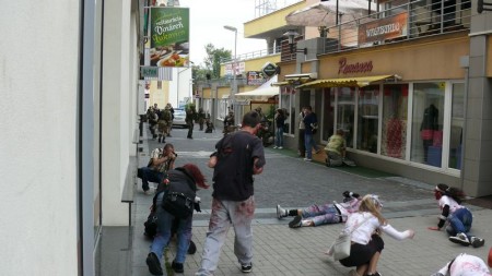 Zombie Walk Prievidza - 4. ročník - 21.7.2012 - foto a video 42