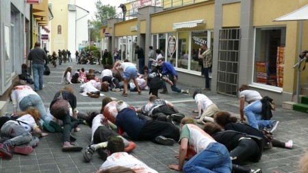 Zombie Walk Prievidza - 4. ročník - 21.7.2012 - foto a video 46