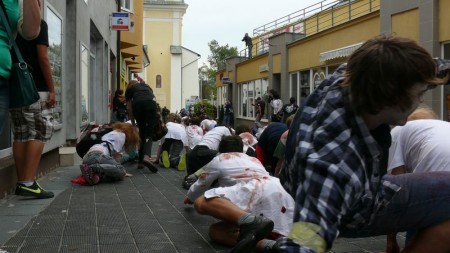 Zombie Walk Prievidza - 4. ročník - 21.7.2012 - foto a video 47