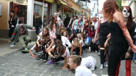 Zombie Walk Prievidza - 4. ročník - 21.7.2012 - foto a video 51