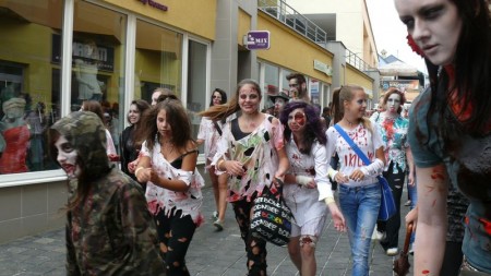 Zombie Walk Prievidza - 4. ročník - 21.7.2012 - foto a video 55