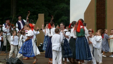 Foto: Hornonitrianske folklórne slávnosti 2012 18