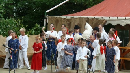 Foto: Hornonitrianske folklórne slávnosti 2012 23