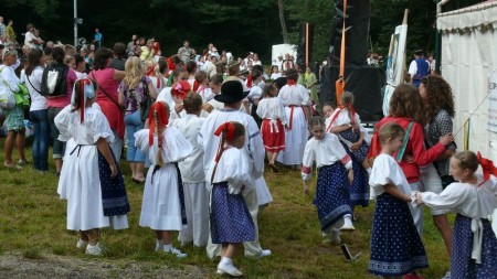 Foto: Hornonitrianske folklórne slávnosti 2012 38