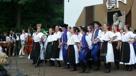 Foto: Hornonitrianske folklórne slávnosti 2012 54