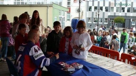 Deň detí 2012 a autogramiáda Andreja Sekeru 13