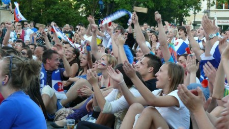 Video a foto: Atmosféra Prievidza námestie hokej - Slovensko - Rusko 2:6. Slováci ukončili šampionát snov striebrom 28