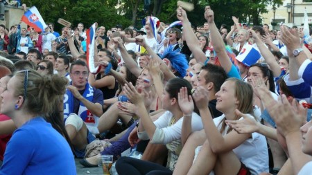 Video a foto: Atmosféra Prievidza námestie hokej - Slovensko - Rusko 2:6. Slováci ukončili šampionát snov striebrom 29