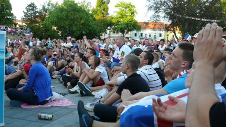 Video a foto: Atmosféra Prievidza námestie hokej - Slovensko - Rusko 2:6. Slováci ukončili šampionát snov striebrom 32