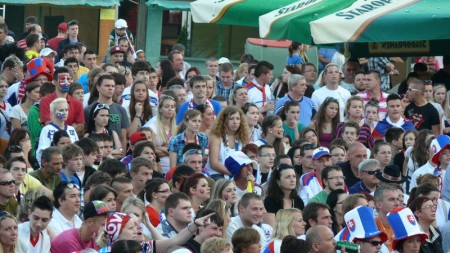 Video a foto: Atmosféra Prievidza námestie hokej - Slovensko - Rusko 2:6. Slováci ukončili šampionát snov striebrom 50