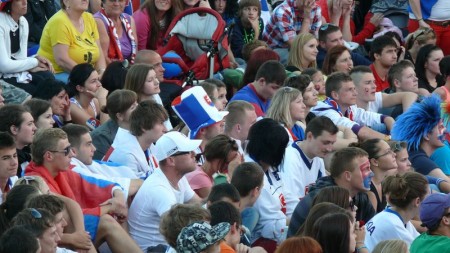 Video a foto: Atmosféra Prievidza námestie hokej - Slovensko - Rusko 2:6. Slováci ukončili šampionát snov striebrom 60