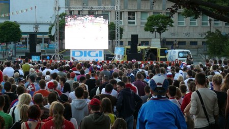 Video a foto: Atmosféra Prievidza námestie hokej - Slovensko - Rusko 2:6. Slováci ukončili šampionát snov striebrom 73