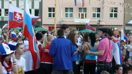 Video a foto: Atmosféra Prievidza námestie hokej - Slovensko - Rusko 2:6. Slováci ukončili šampionát snov striebrom 84