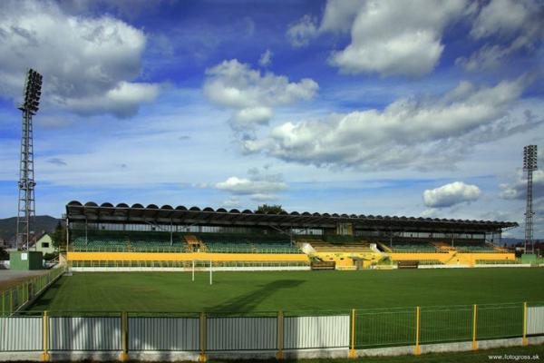 Prievidzskí poslanci rekonštrukciu futbalového štadióna neodmietli