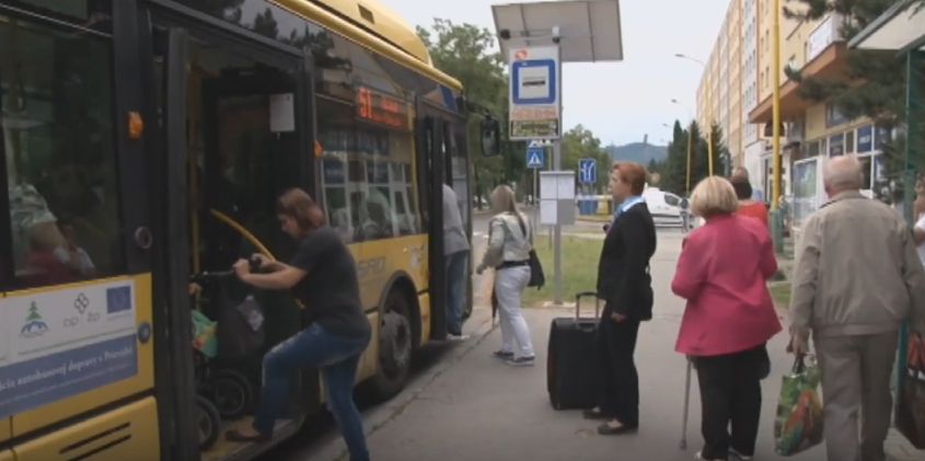 Video: Nový informačný panel pre cestujúcich MHD