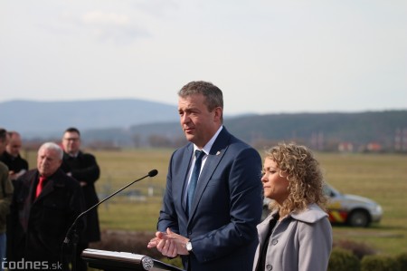 Foto a video: Prievidza má od dnes oficiálne otvorené zmodernizované letisko za 3,1 milióna eur 9