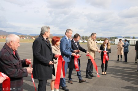 Foto a video: Prievidza má od dnes oficiálne otvorené zmodernizované letisko za 3,1 milióna eur 26