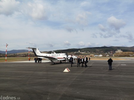 Foto a video: Prievidza má od dnes oficiálne otvorené zmodernizované letisko za 3,1 milióna eur 40