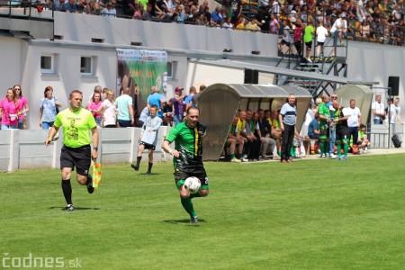 Foto a video: 100 rokov futbalu v Prievidzi veľkolepé oslavy a exhibičný zápas ŠKRŤO tím vs KUCO tím 9