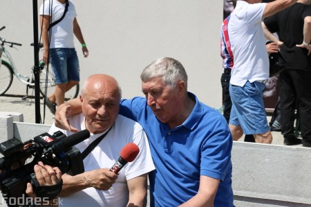 Foto a video: 100 rokov futbalu v Prievidzi veľkolepé oslavy a exhibičný zápas ŠKRŤO tím vs KUCO tím 33