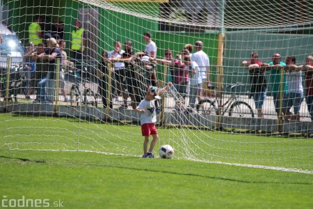 Foto a video: 100 rokov futbalu v Prievidzi veľkolepé oslavy a exhibičný zápas ŠKRŤO tím vs KUCO tím 73